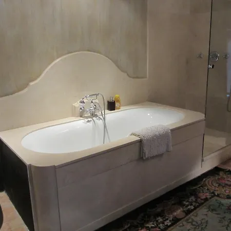Les Rosees Mougins