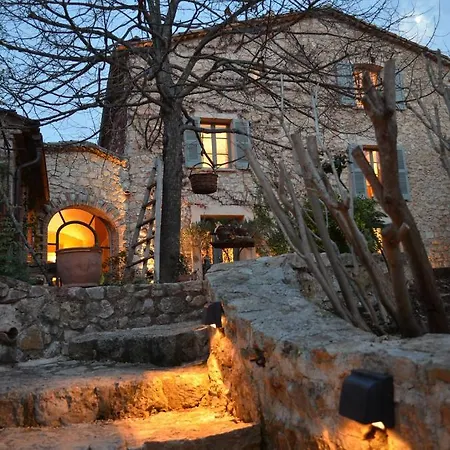 Les Rosees Panzió 4*