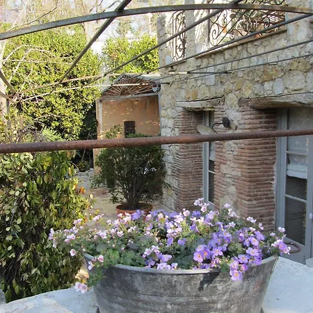 Panzió Les Rosees 4*